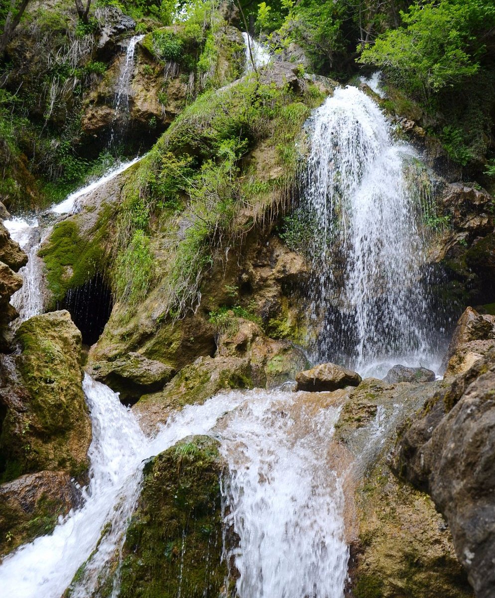 Долина в водопаде Су-Учхан
