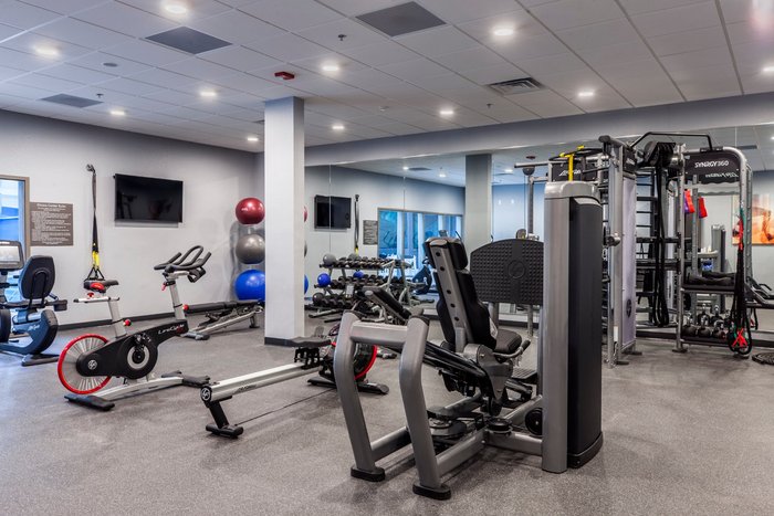 Delta Hotels By Marriott Fargo Gym: Pictures & Reviews - Tripadvisor