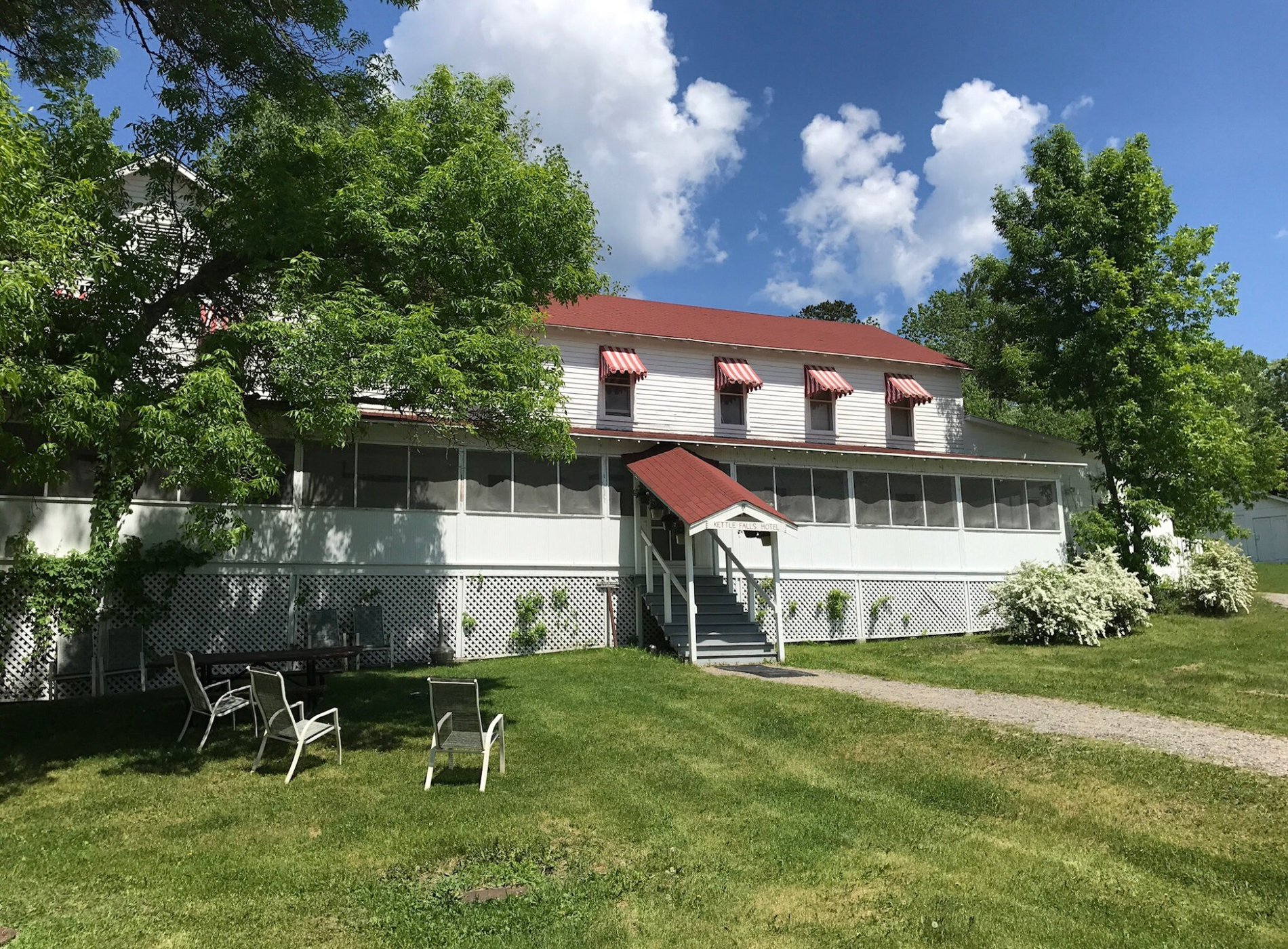 Kettle Falls Hotel by null