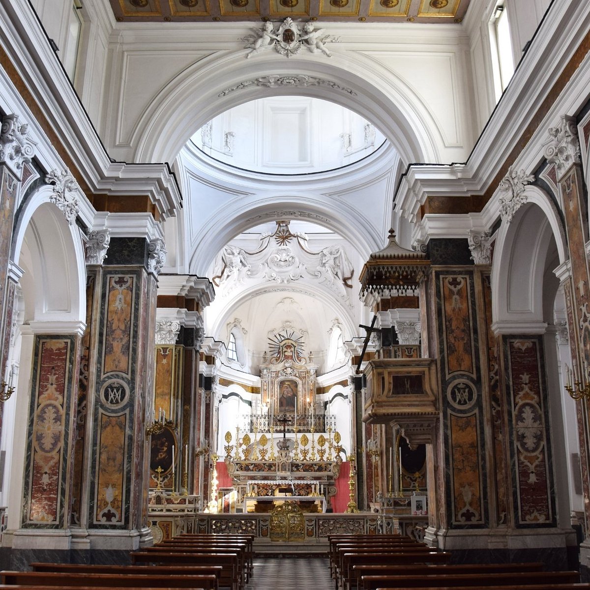 Basilica Di Santa Maria Di Loreto Basilica Di Santa Maria Di Loreto (Forio) - 2022 Alles wat u moet weten