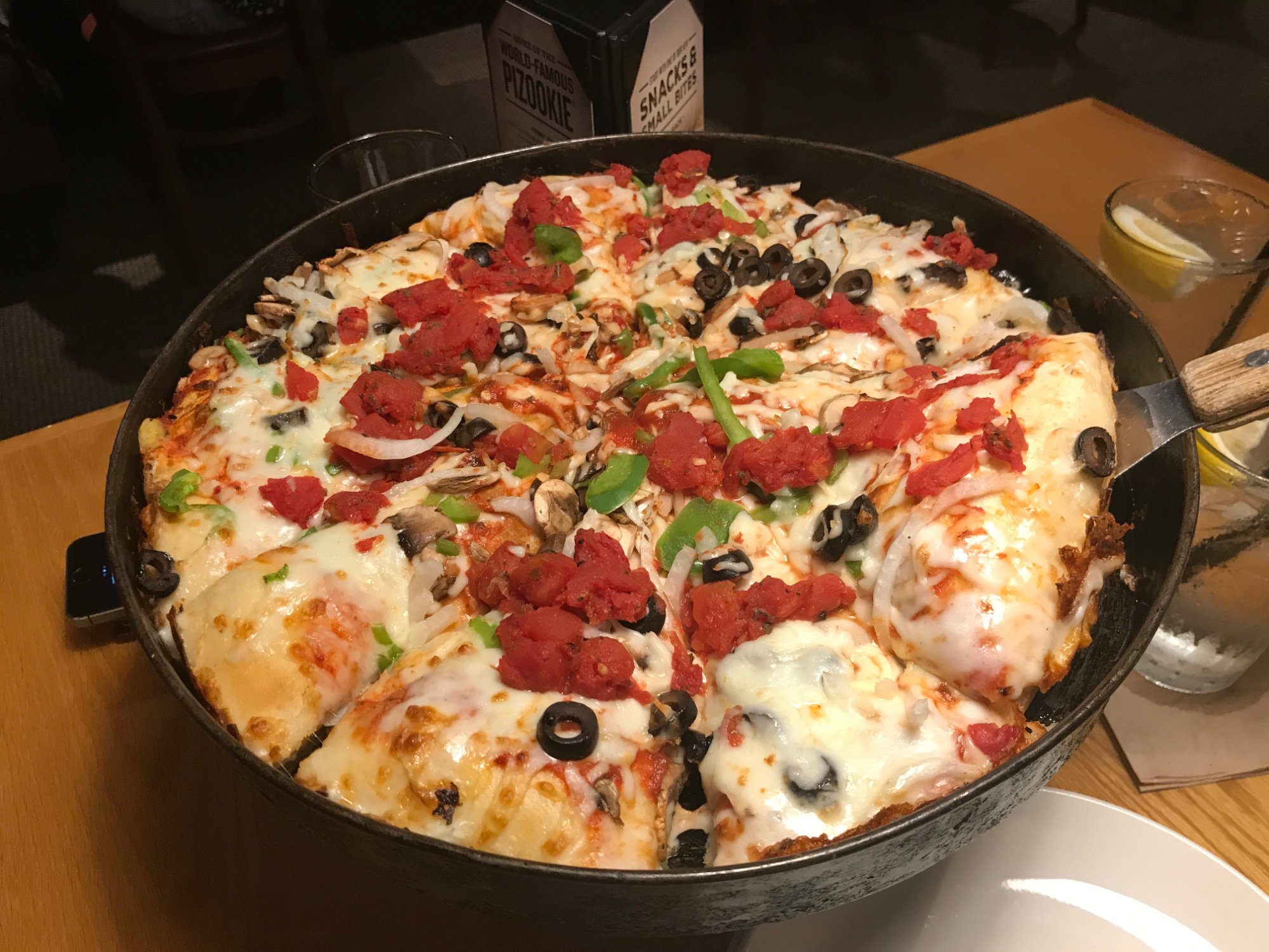 BJ S RESTAURANT BREWHOUSE Los Angeles 6424 Canoga Ave Woodland Hills Restaurant Reviews Order Online Food Delivery Tripadvisor