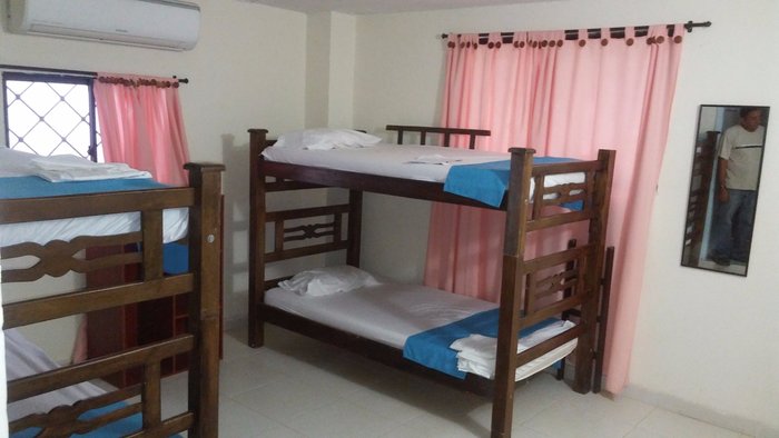 HOSTAL PLAYA LOS COCOS - Prices & Hostel Reviews (Santa Marta, Colombia)