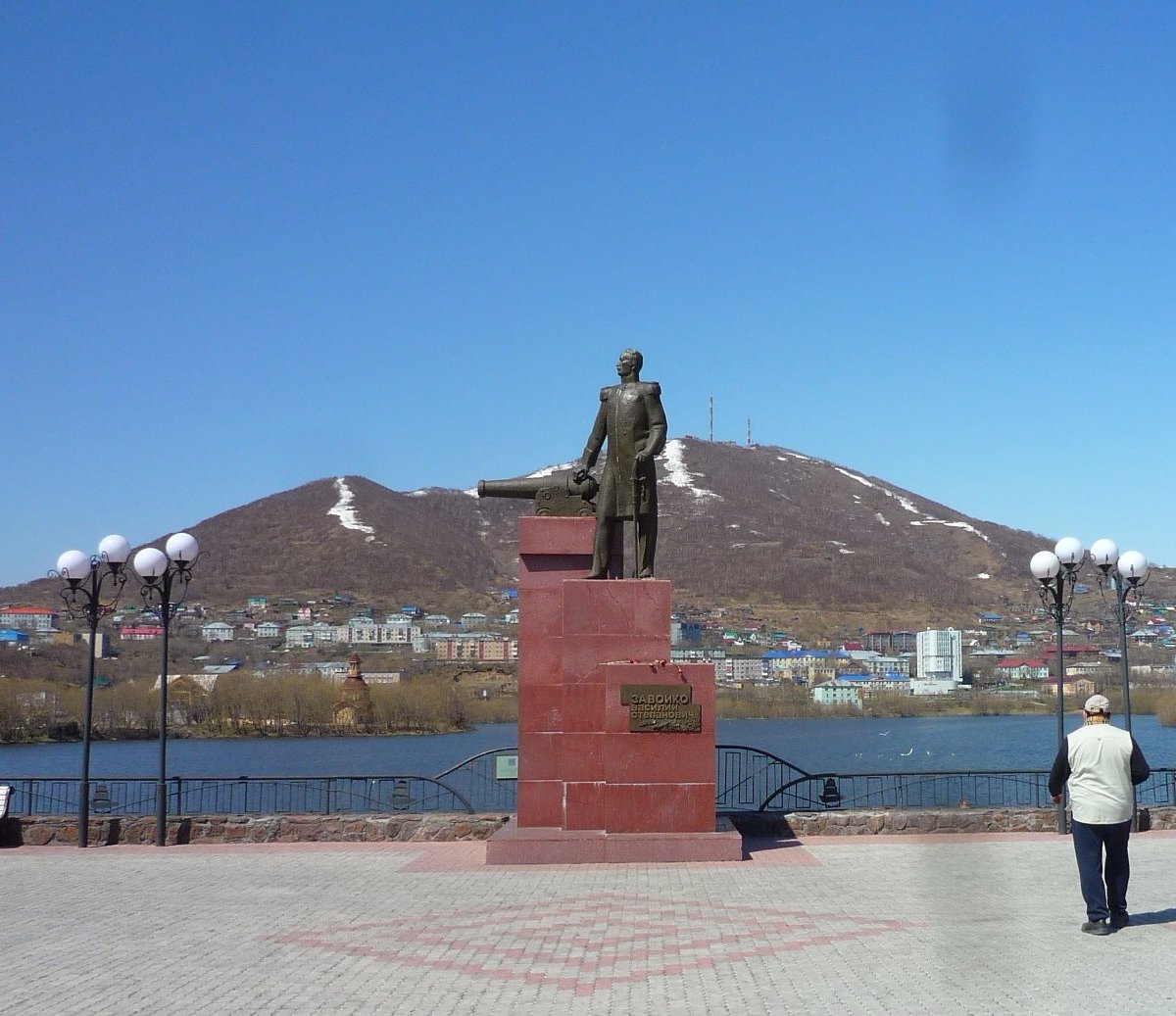 Памятник Василию Степановичу Завойко, Петропавловск-Камчатский: лучшие  советы перед посещением - Tripadvisor