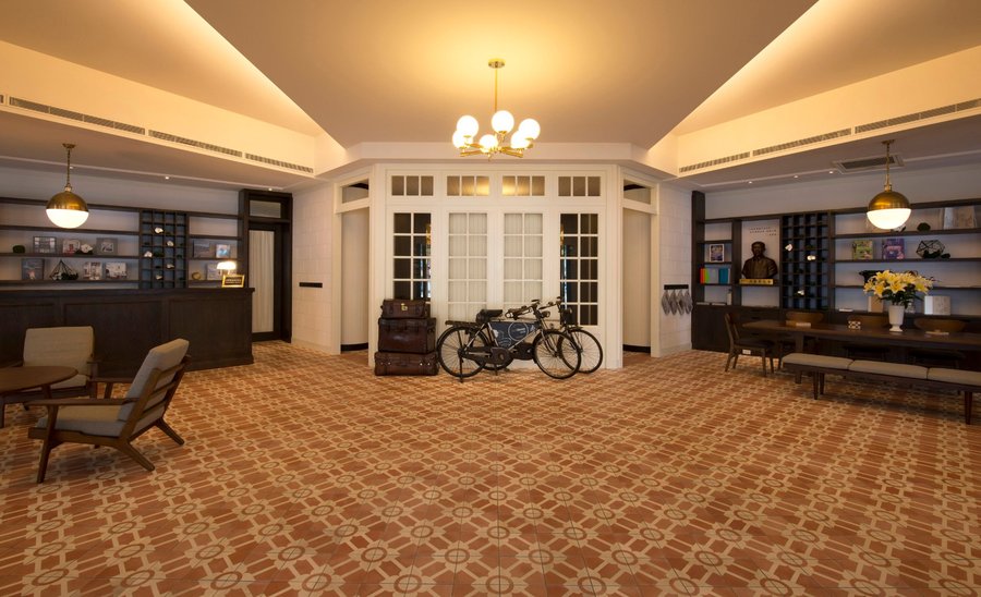 lobby