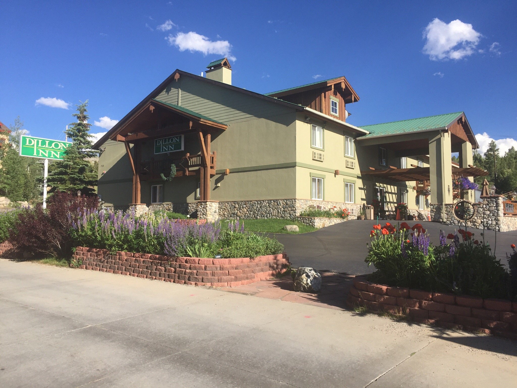 The Dillon Inn UPDATED 2021 Prices Reviews Photos CO Hotel   Photo1jpg 