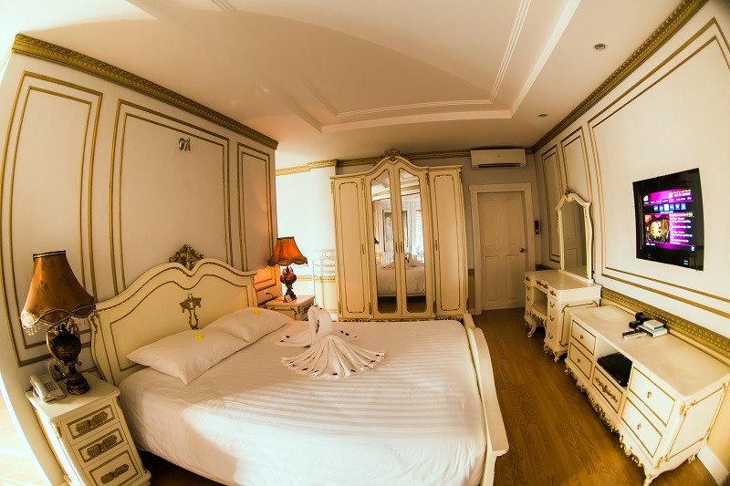 White Palace Hotel Rooms: Pictures & Reviews - Tripadvisor