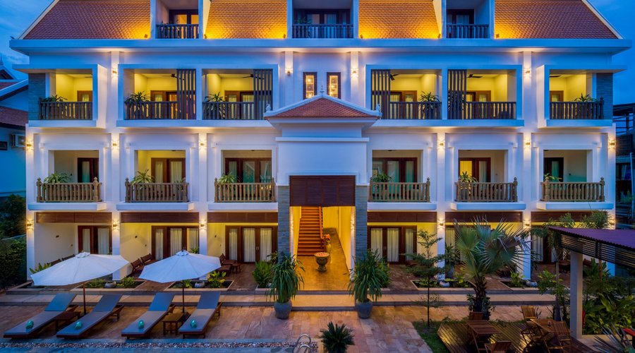 Hotel Building 