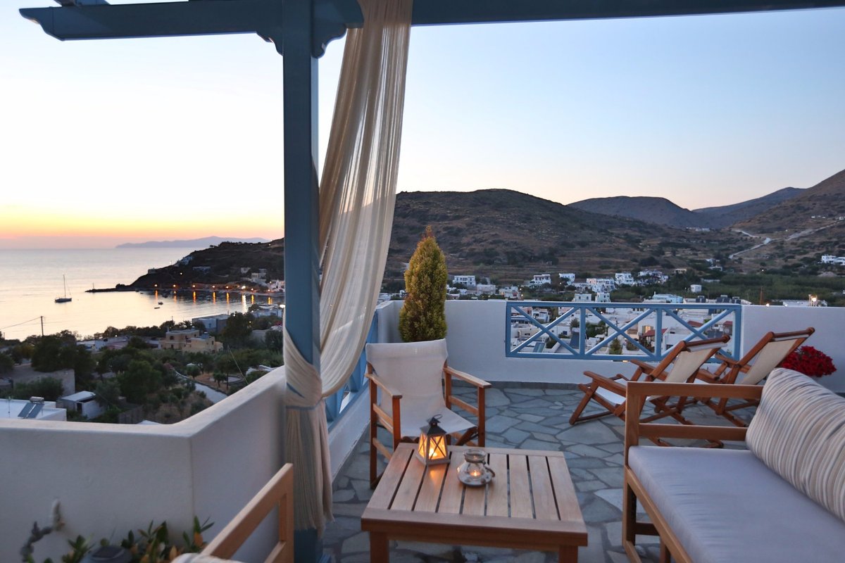 KINI BAY - Updated 2022 Prices & Hotel Reviews (Greece/Syros)