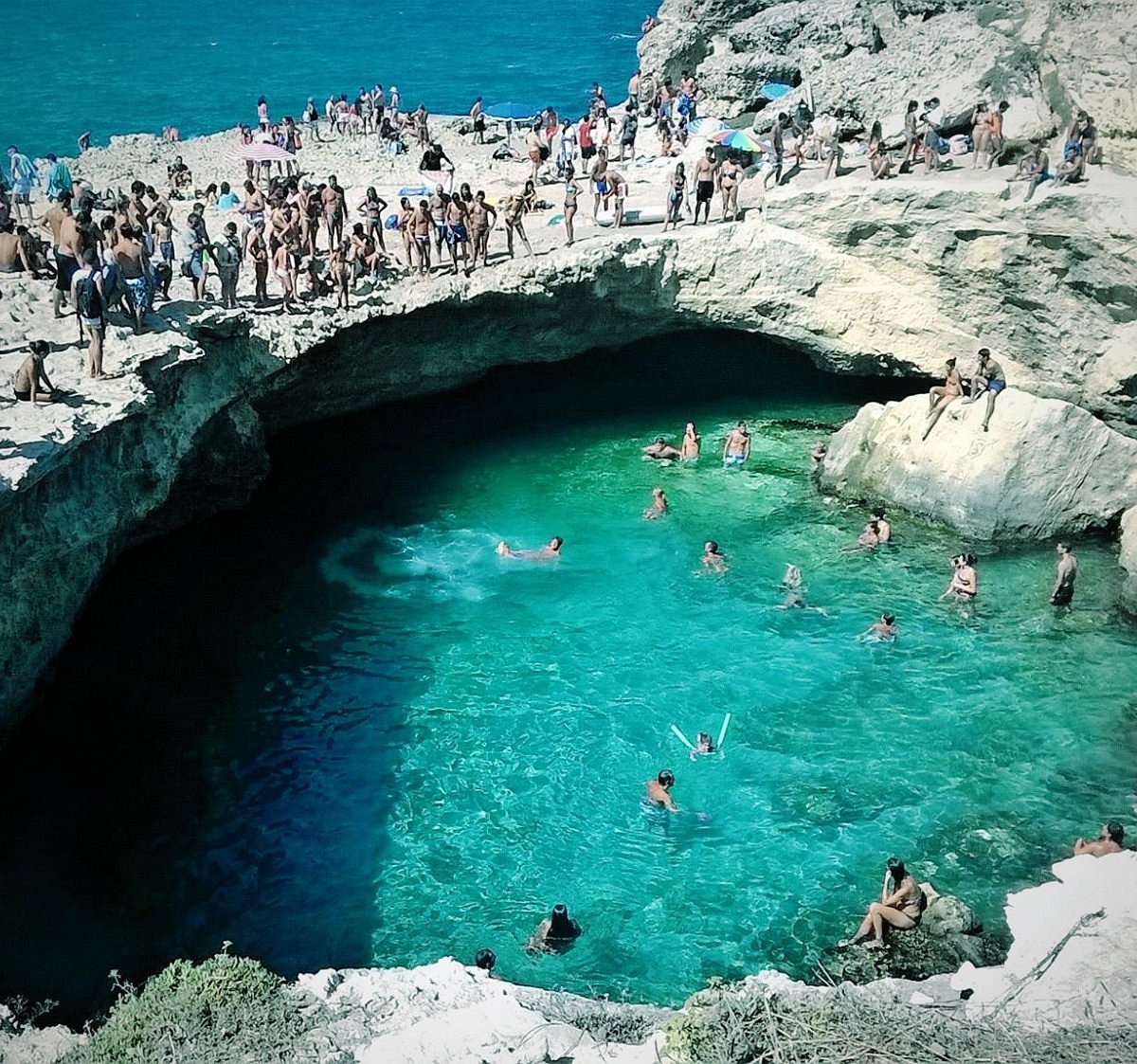  Grotta della Poesia  strand - Apulia