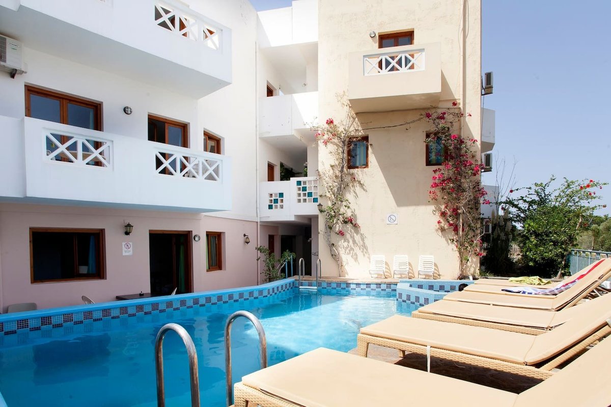 Omirikon Hotel Apartments