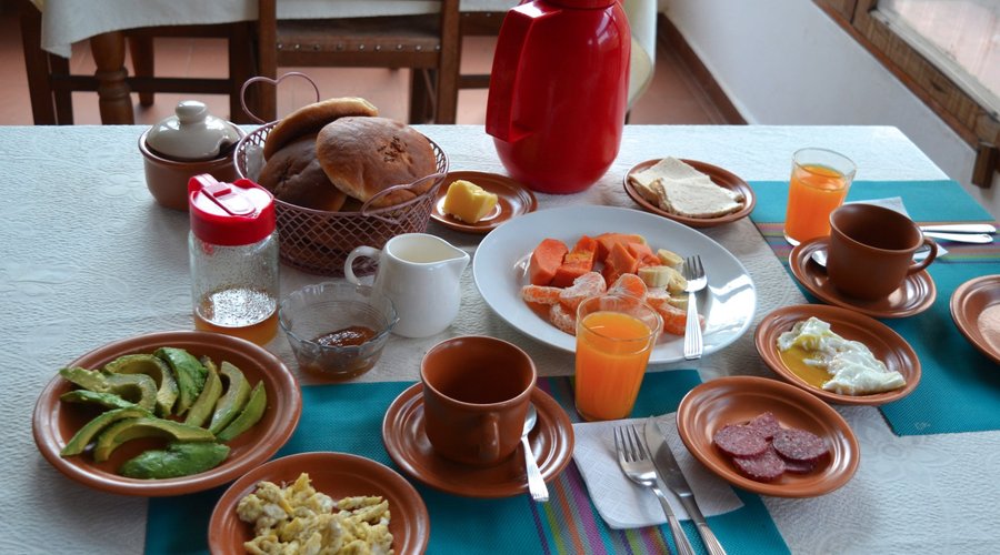 Breakfast at Refugio Los Volcanes