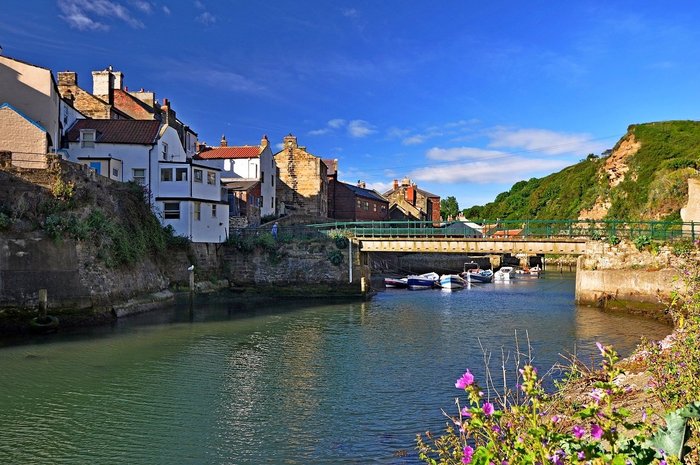 This is Staithes beck wth the tide in.