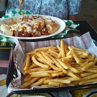 Chili burger with French fries