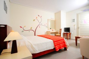 Room & Suite