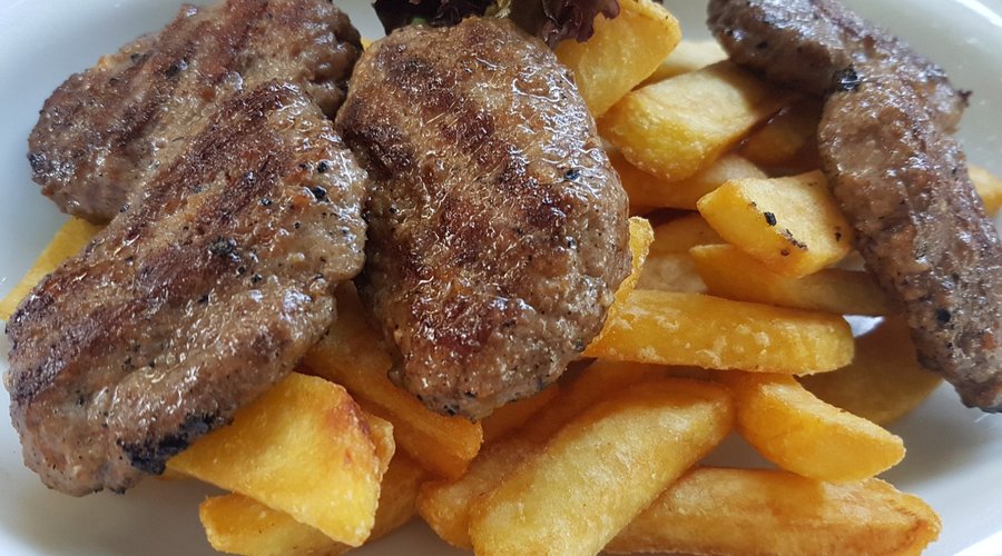 Kasap style meatballs were excellent, french fries are not great though, typical frozen potatoes