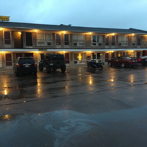 Downtowner Motel image