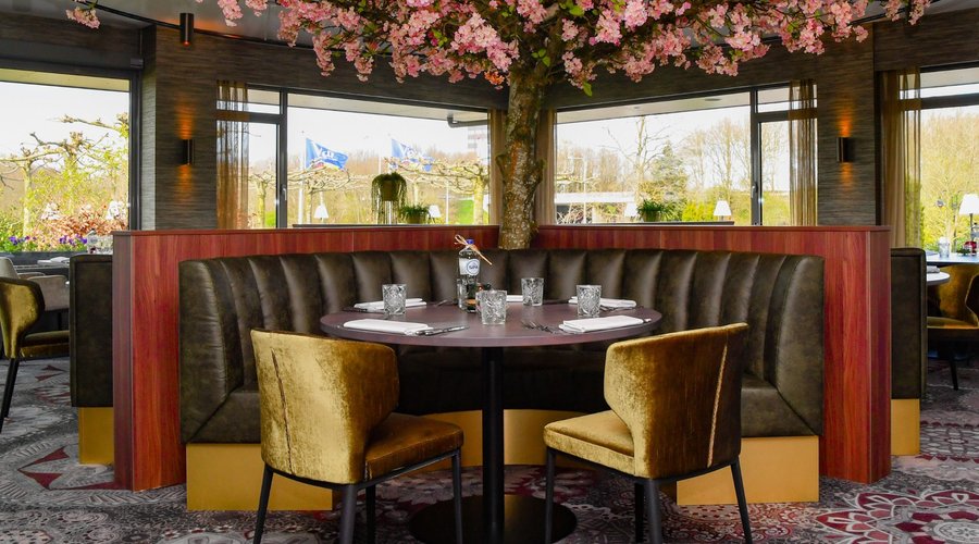 Restaurant 28Dining