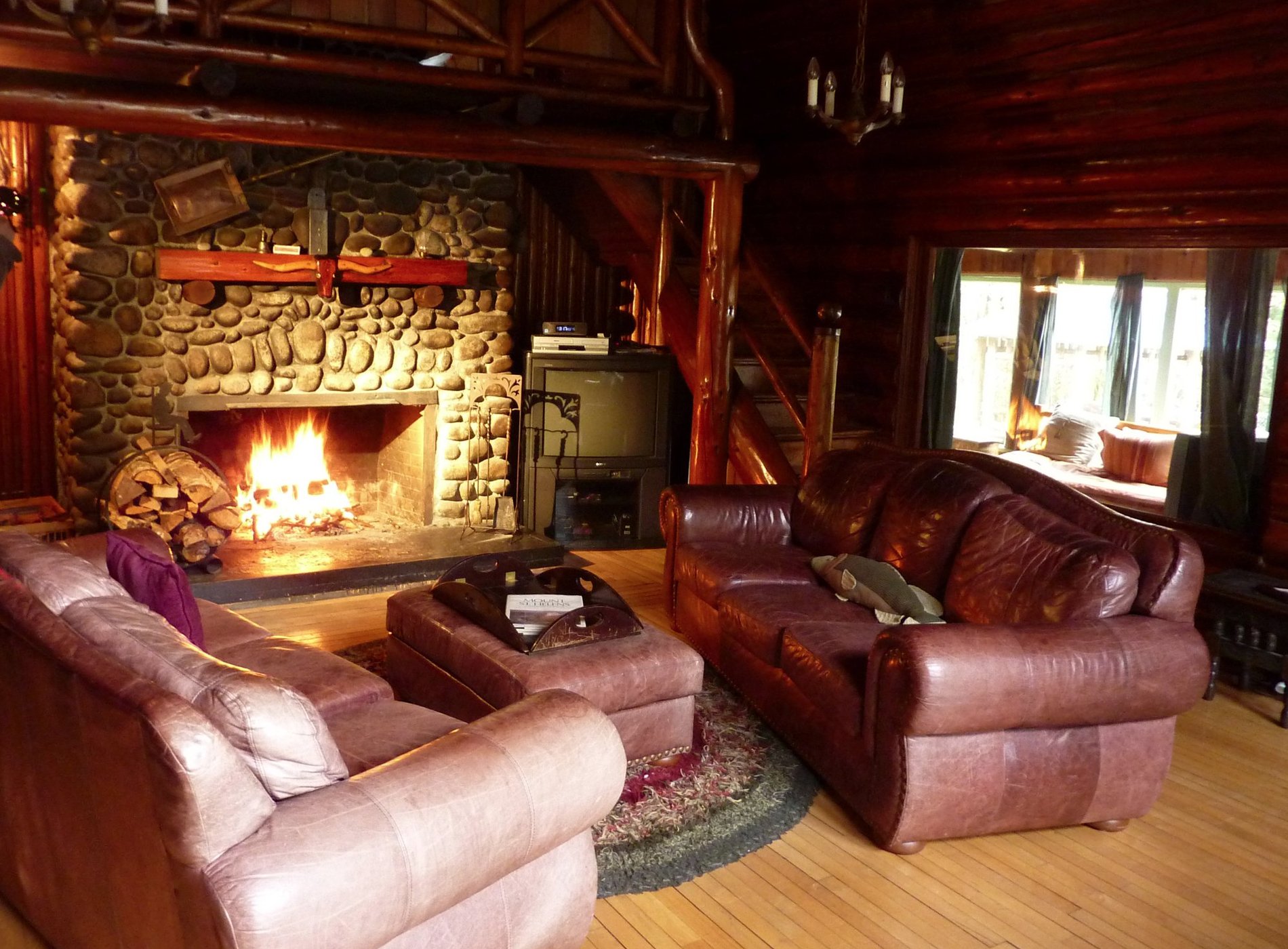Copper Creek Inn Restaurant & Lodging by null