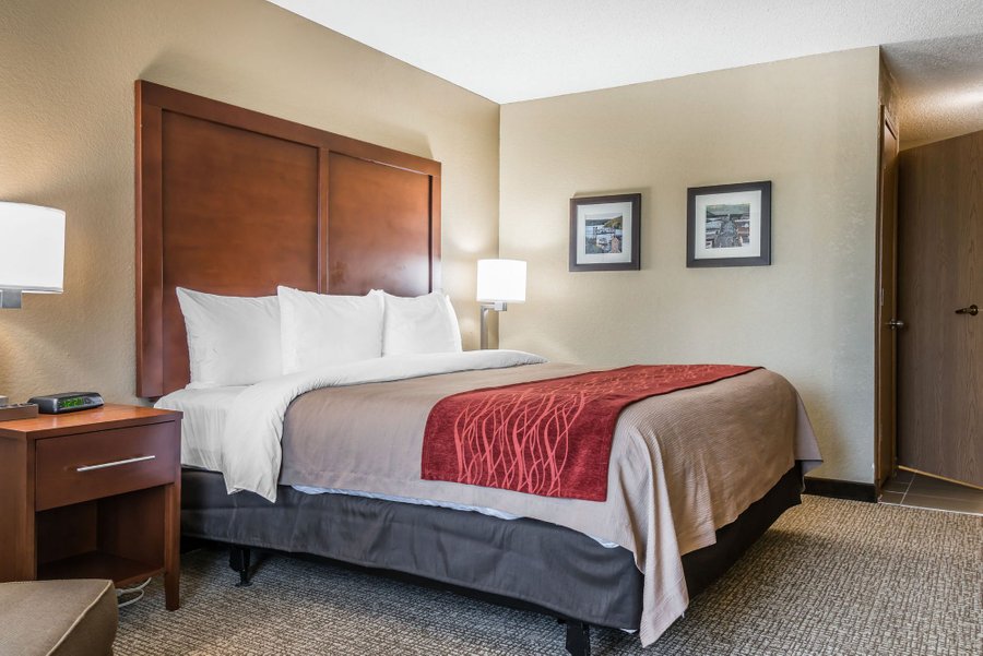 Country Inn & Suites by Radisson, Stillwater, MN Rooms: Pictures ...