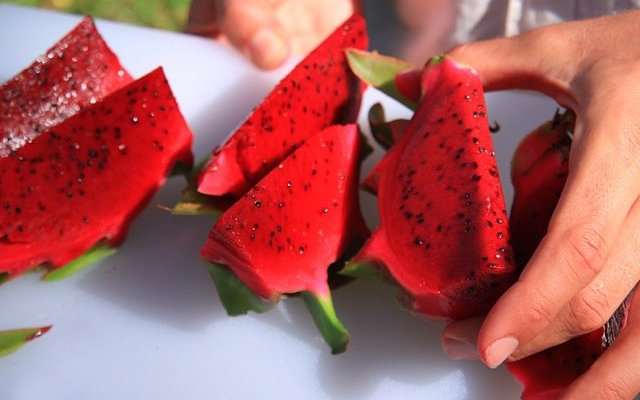 Enjoy delicious seasonal fruit tastings, like dragonfruit. 