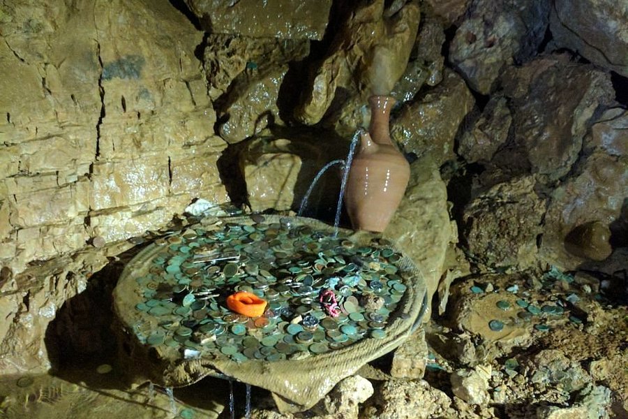 Ain Wazein Grotto image