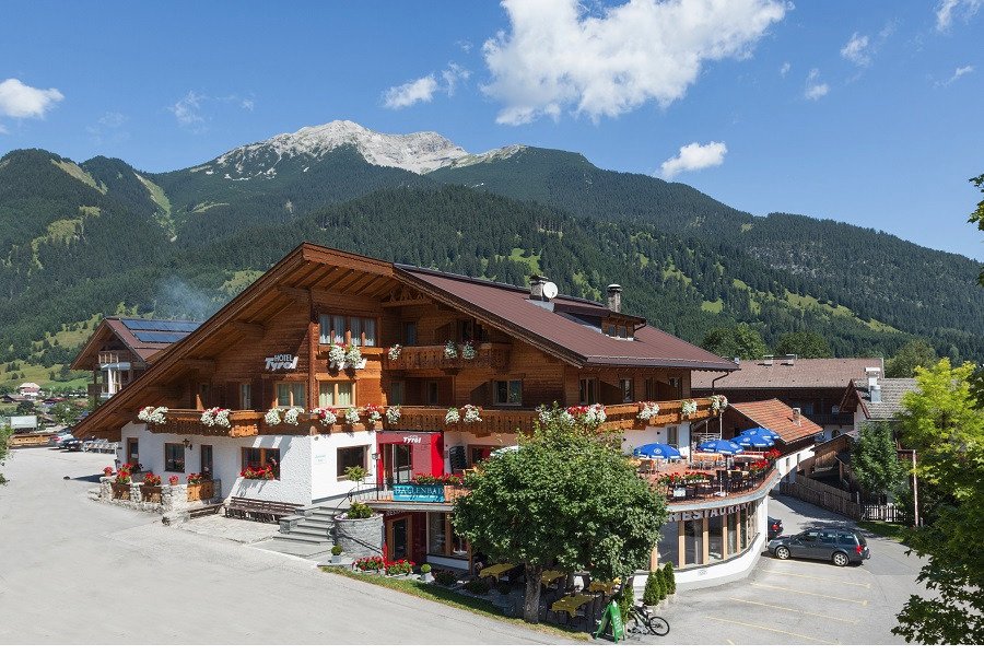 APARTHOTEL TYROL - Updated 2022 Prices (Lermoos, Austria)