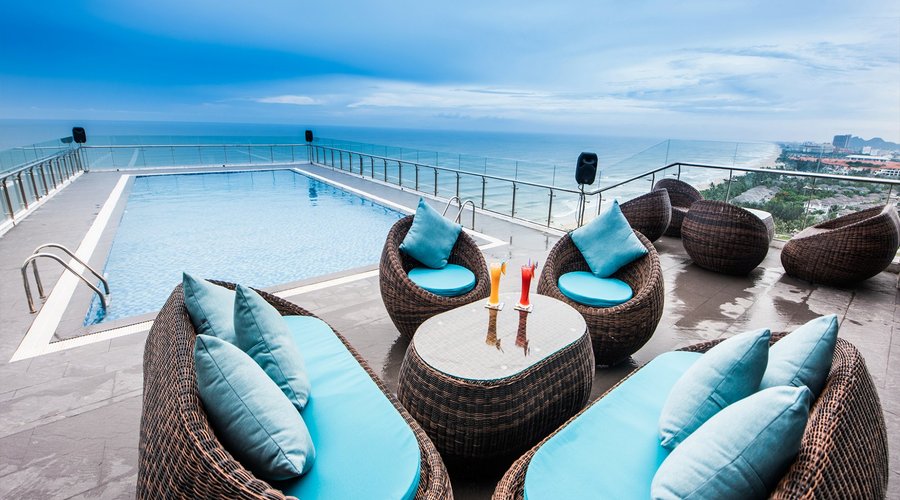 Swimming Pool at Yarra Ocean Suites Danang - Da Nang hotel