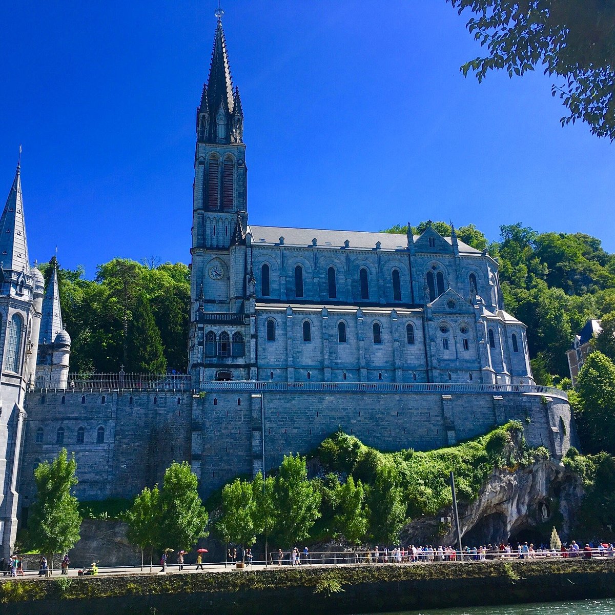 Basilique de l’Immaculee Conception, Lourdes