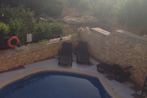 Pool & Beach