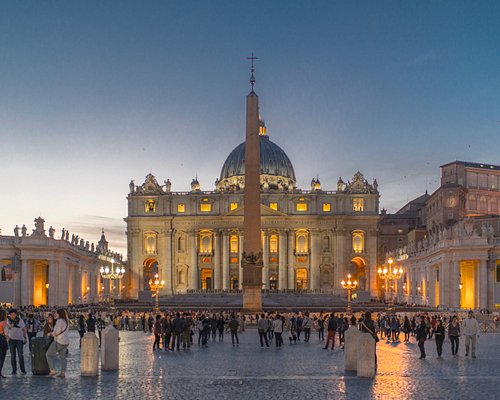 vatican city tourist