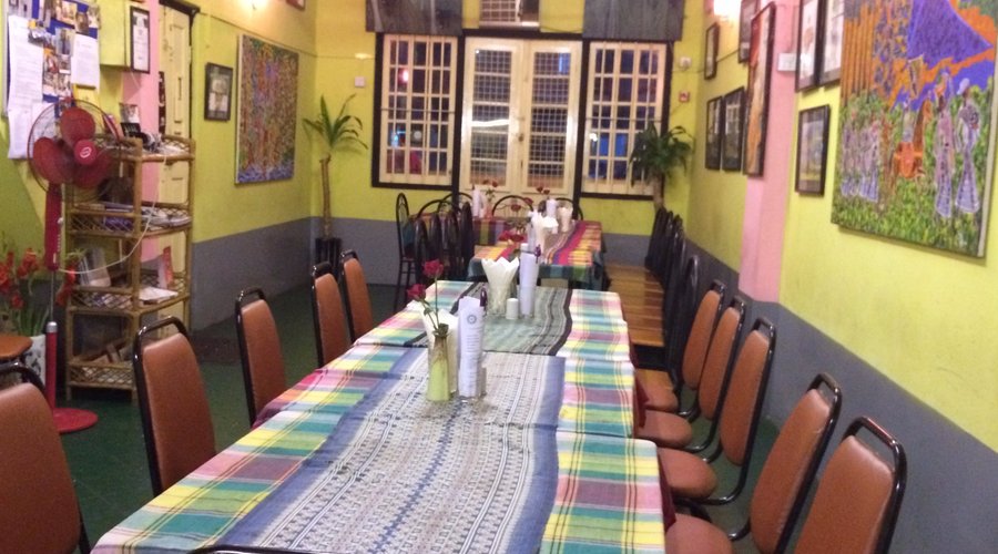 At LinkAge, we host groups for dinners and lunches!!!
