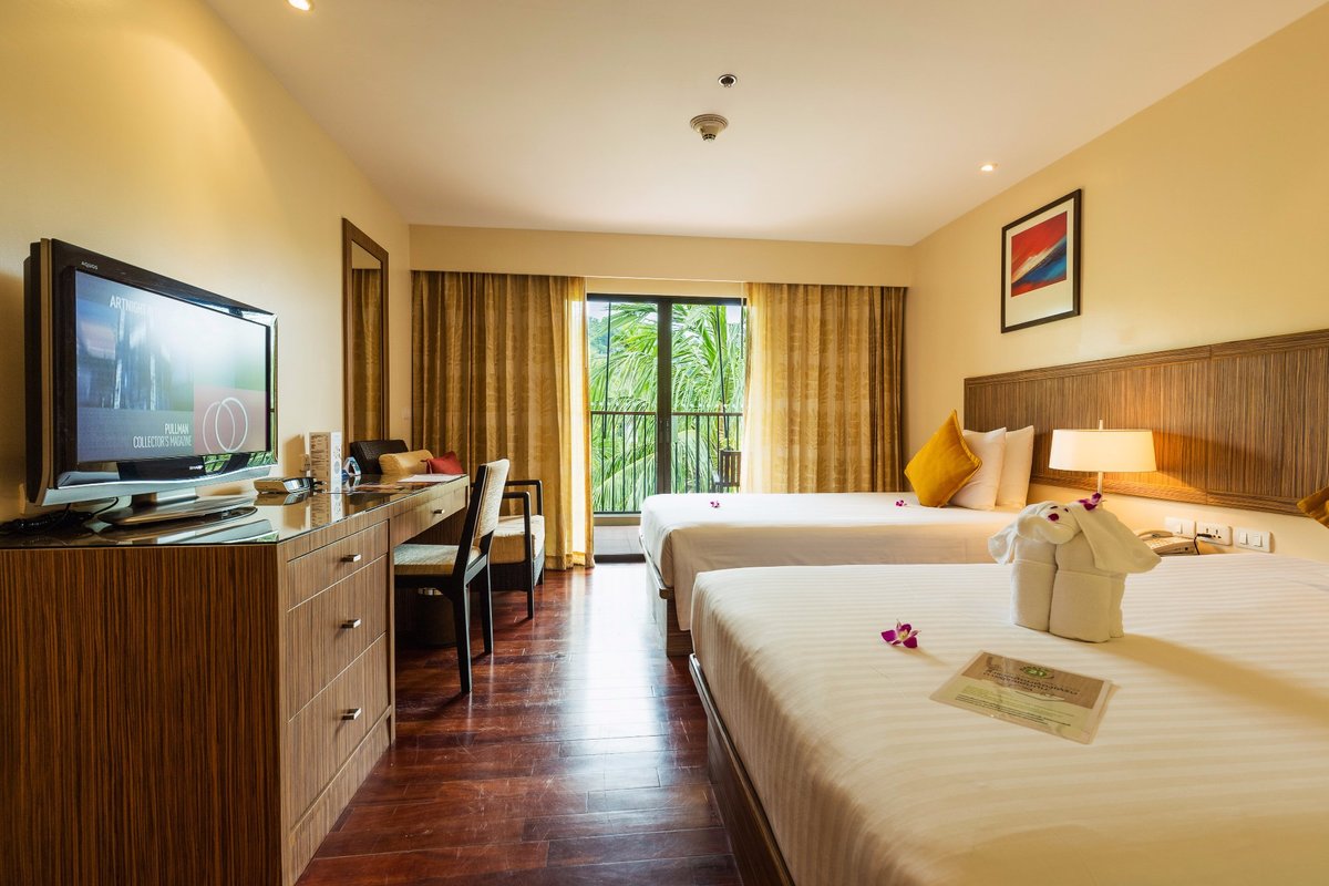 Holiday Inn Phuket Surin Beach Rooms: Pictures & Reviews - Tripadvisor