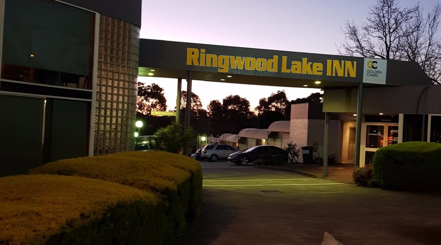 Motel Grounds at the "Ringwood Lake INN" 