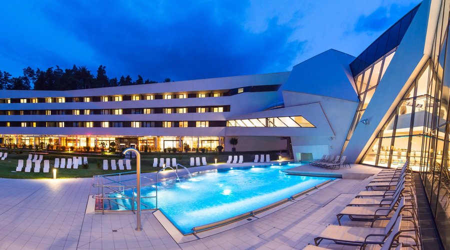 Aussenansicht Thermenhotel Karawankenhof 