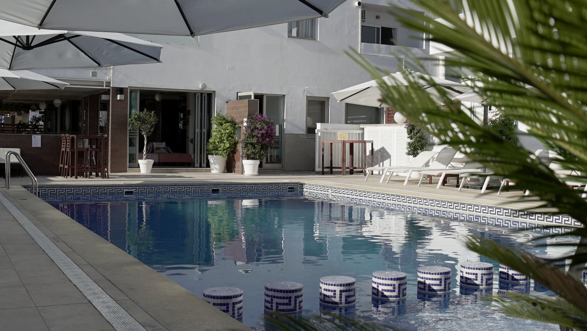 Apartamentos Fleming 50 by null