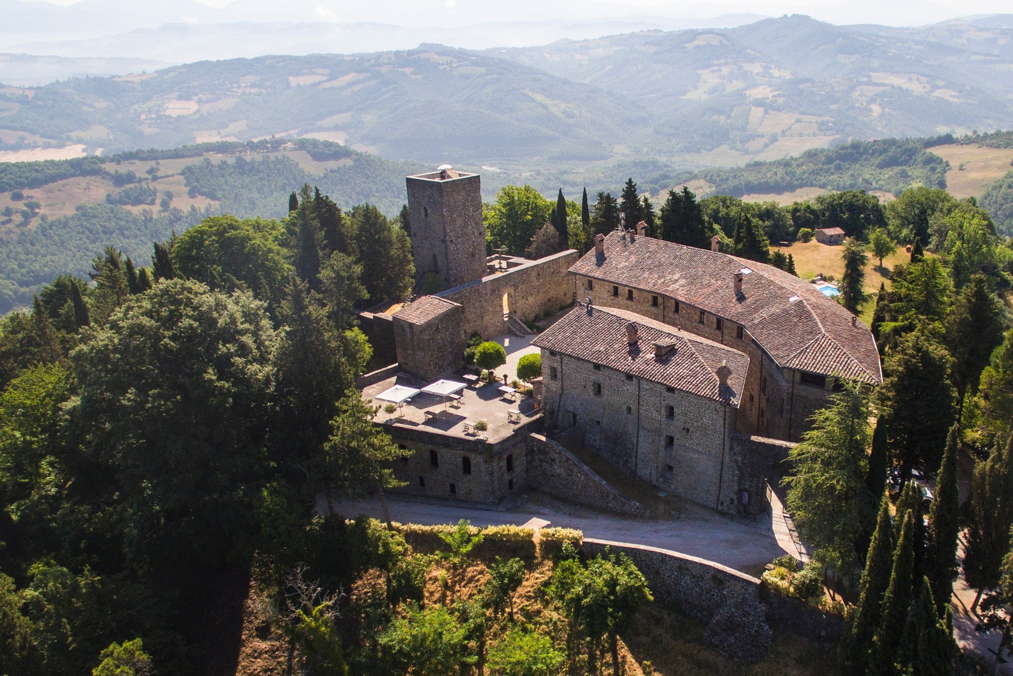 Castello di Petroia image