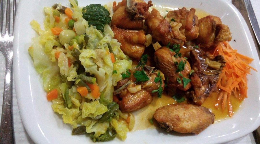 Frango à Passarinho