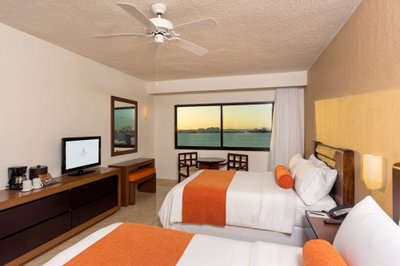Hotel photo 16 of Flamingo Cancun Resort.