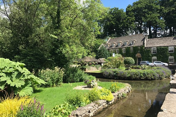 10 Top Hotels in Bibury  Places to Stay w/ 24/7 Friendly Customer Service