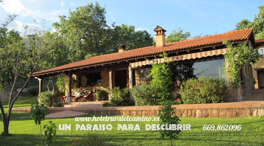 Entrada al Hotel rural El Camino