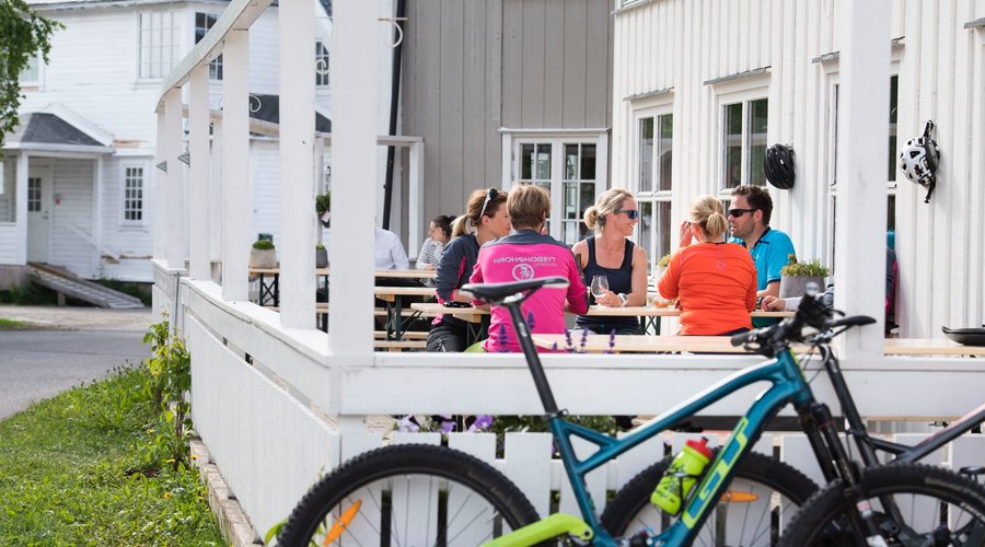 Kveik Restaurant&Brewpub, uteservering. Trysil hotell