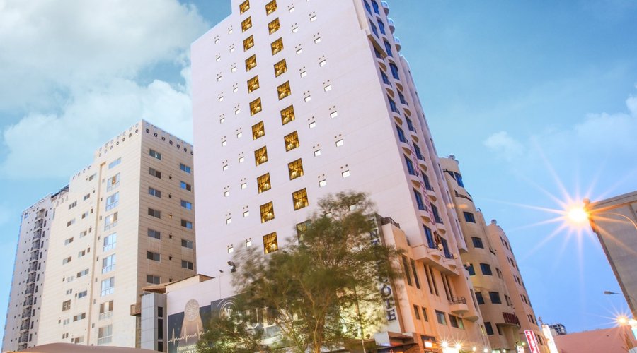 Hotel Facade
