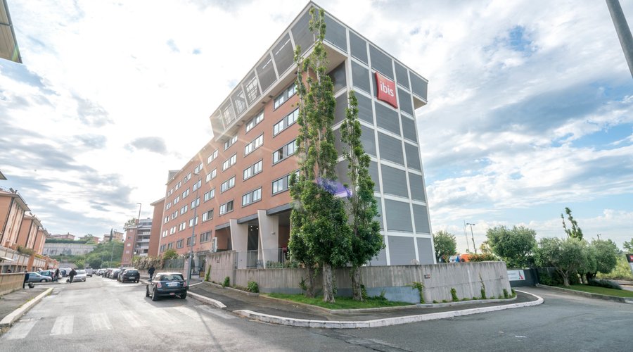 Street at the Ibis Roma Fiera
