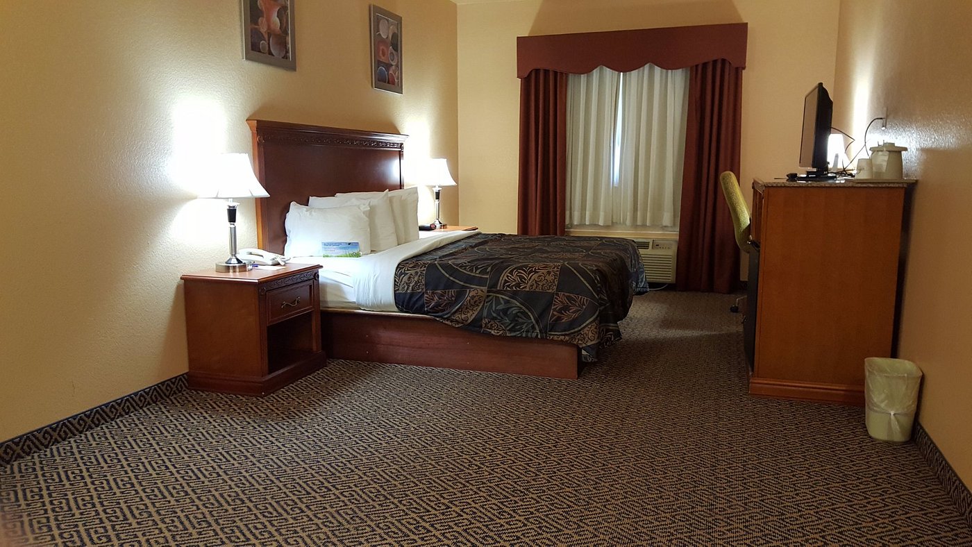 DAYS INN & SUITES BY WYNDHAM MCALESTER - Motel Reviews & Price