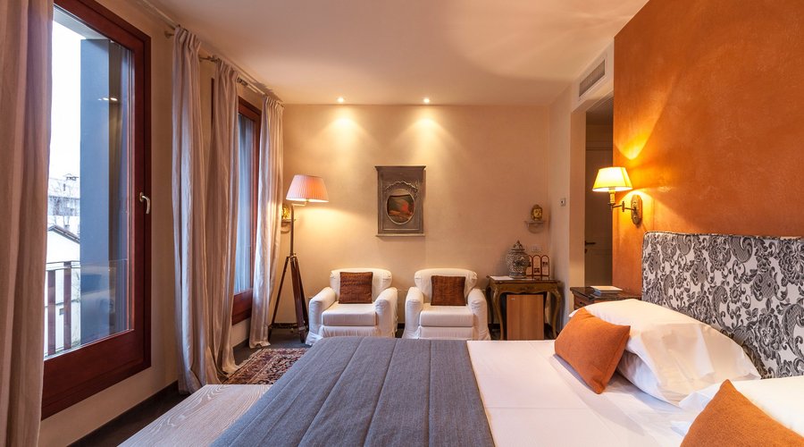 Camera Junior Suite