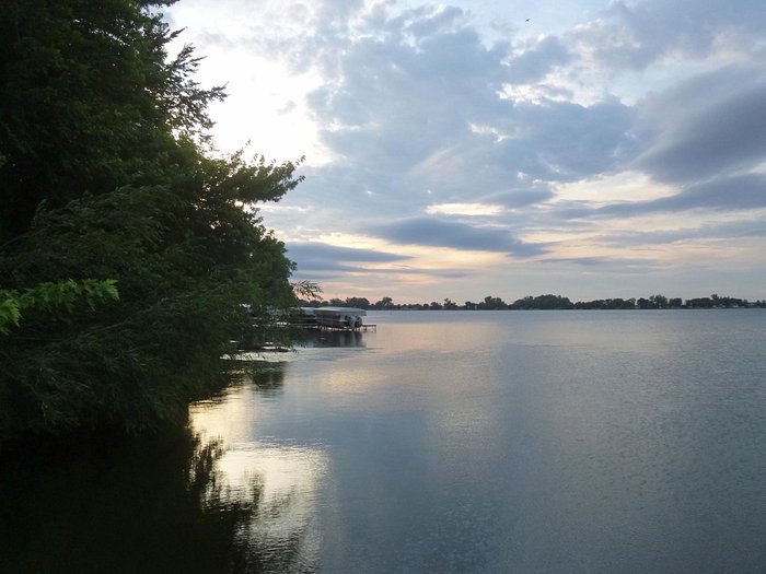 BLACK HAWK STATE PARK CAMPGROUND -