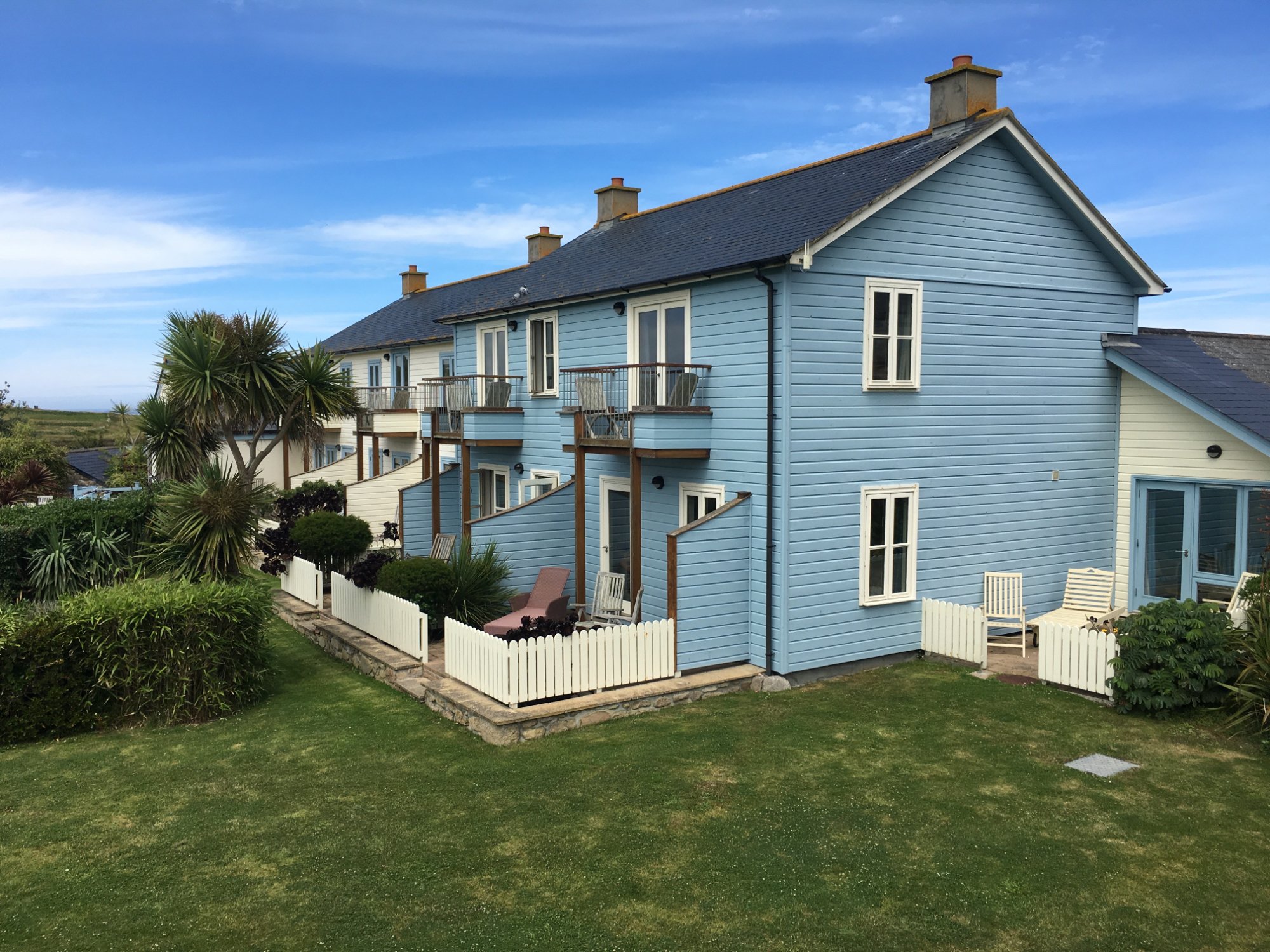 Dog friendly cottages scilly sales isles