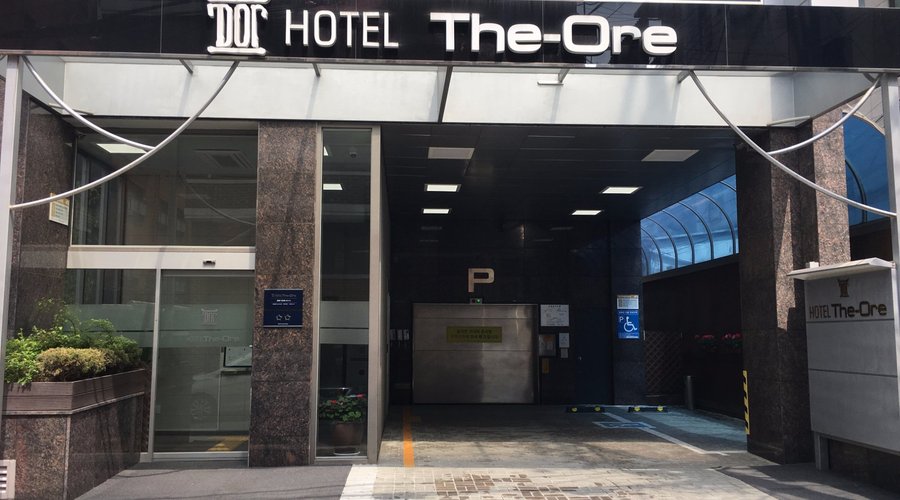 hotel appearance & entrance