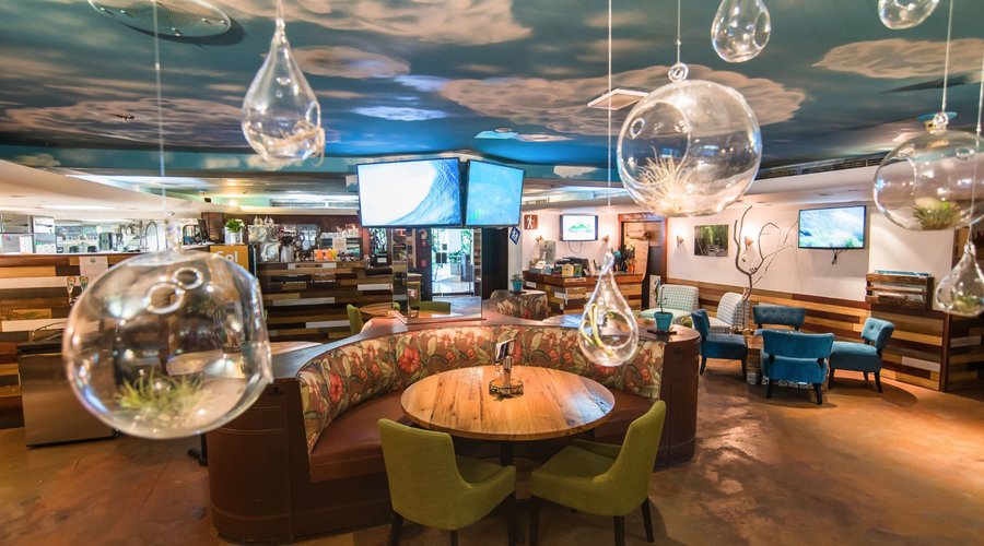 Hiking Hawaii Cafe