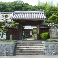 山 門